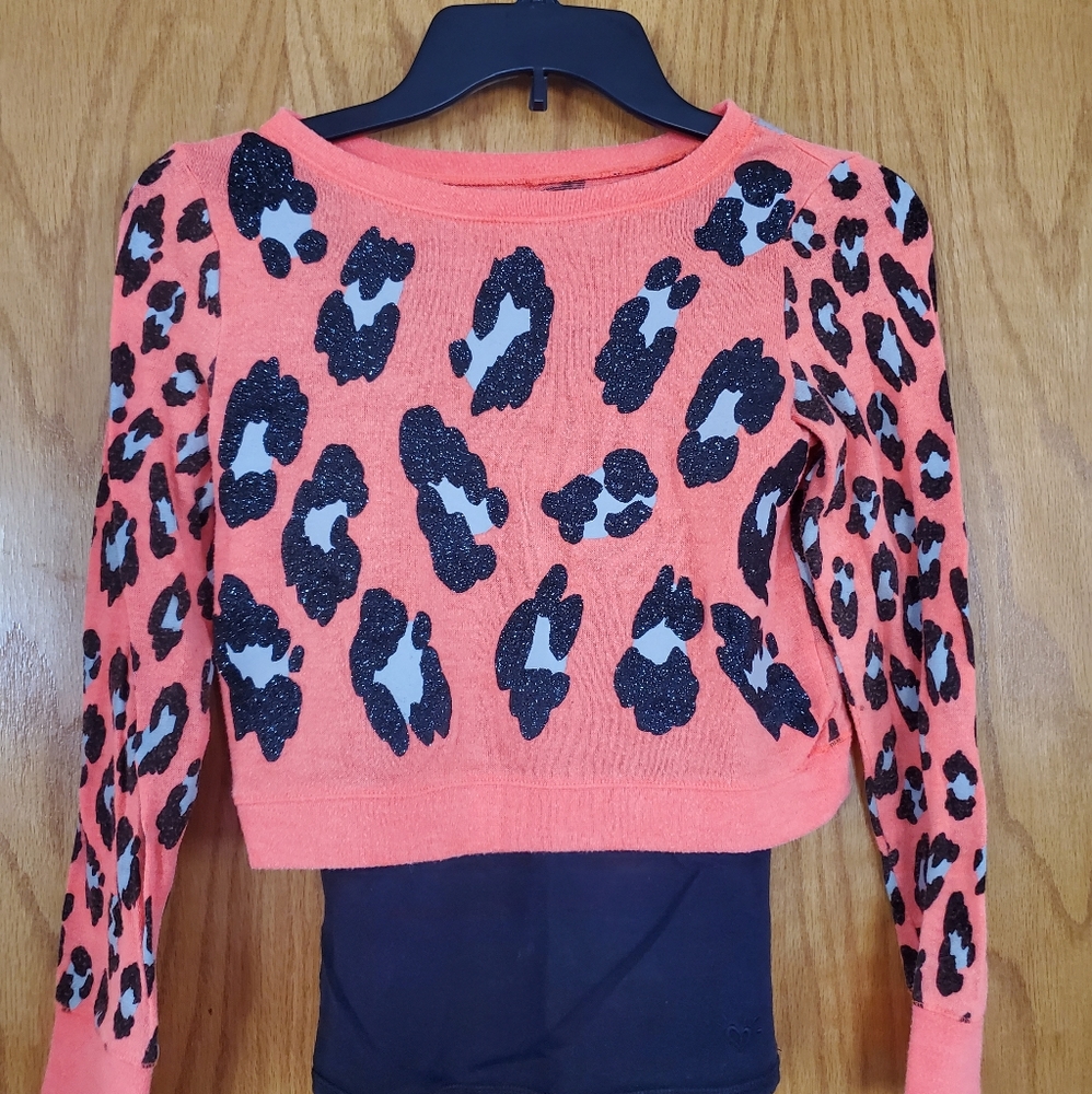 Girls 10 fluorescent orange cheetah print crop top